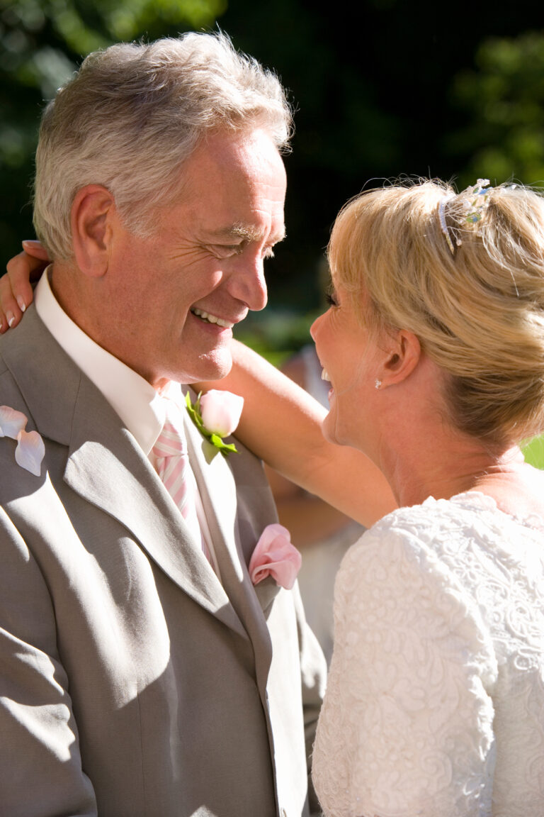 Childless Widow Finally Finds Happiness When Girl Comes to Her before Wedding: “Hi! Seems Like You’re My Mom”