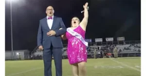 Teen with Down syndrome breaks down in tears after being named Homecoming Queen