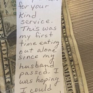 Widow Eating Alone Leaves Somber Note, Waitress Found In Tears