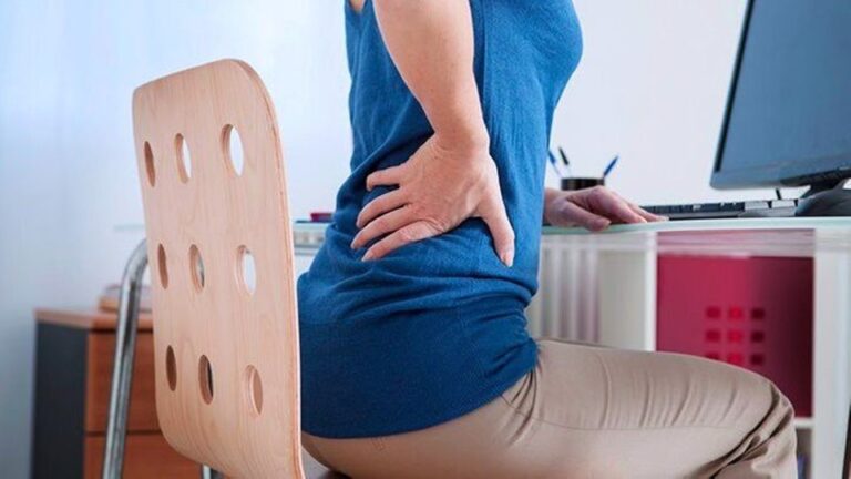 4 vitamins you are lacking if your back hurts. You need to eat these foods to get rid of pain