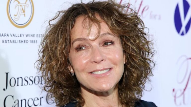 Sad news regarding one of the 80s’ most adored actresses, Jennifer Grey