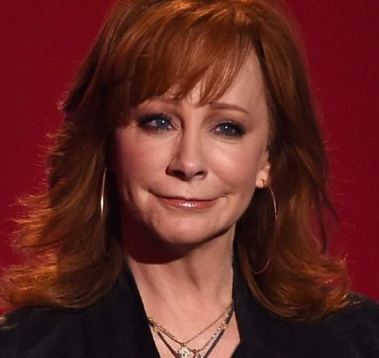 Country Music Legend Reba McEntire Just Made The Most Heartbreaking Announcement