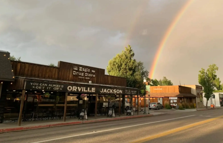 Idaho Bar Sparks Online Uproar By Designating June “Heterosexual Awesomeness Month”